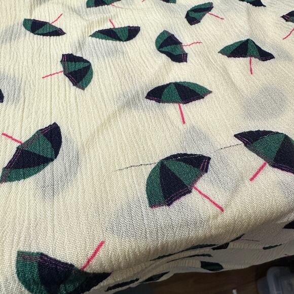 Modcloth Tie Neck Short Sleeve Blouse Womens Size Medium Cream Umbrella Print - Picture 9 of 9